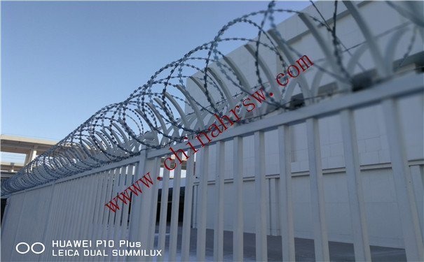 高鐵刺絲滾籠按裝圖 高鐵刺絲滾籠按裝圖