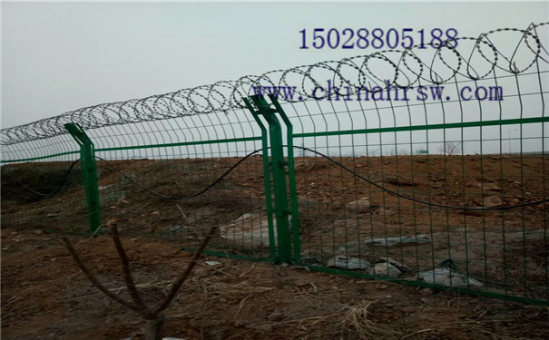 監獄圍欄 監獄圍欄