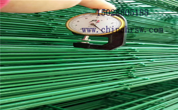 監(jiān)獄護欄網(wǎng)細節(jié) 監(jiān)獄護欄網(wǎng)細節(jié)