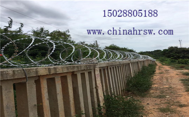 高鐵刀片刺繩 高鐵刀片刺繩