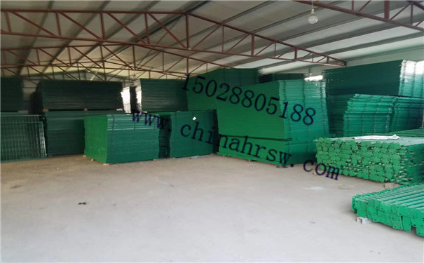 監(jiān)獄防護(hù)網(wǎng)生產(chǎn)中 監(jiān)獄防護(hù)網(wǎng)生產(chǎn)中