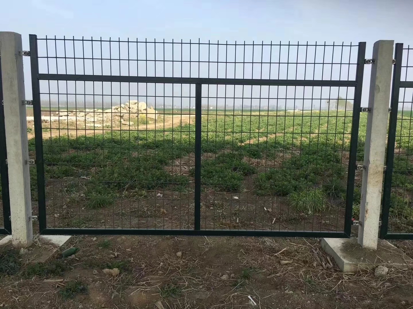 浩榮鐵路護(hù)欄網(wǎng) 浩榮鐵路護(hù)欄網(wǎng)