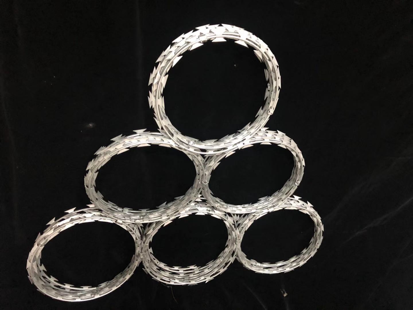 刀片刺繩 刀片刺繩