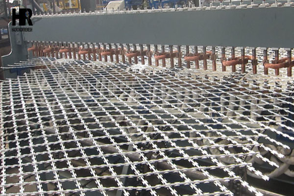 刀片刺繩在高速公路上的應用 刀片刺繩在高速公路上的應用